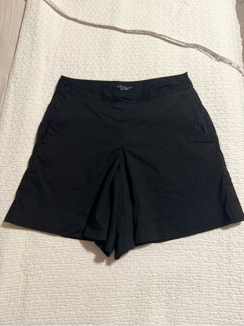 Theory Black Pleated Front Women's Shorts